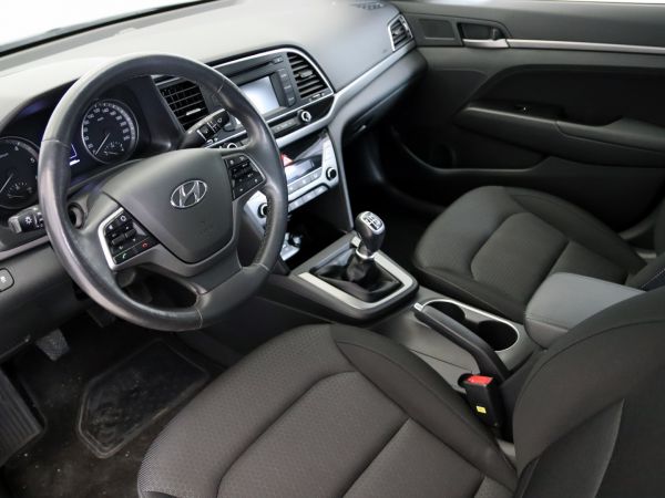 Hyundai Elantra 1.6 CRDi Tecno