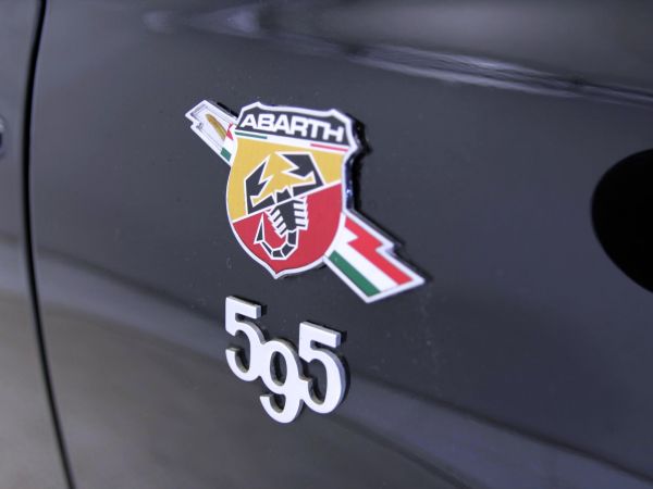 Abarth 500 1.4 16v T-Jet 595 103kW (140CV) E6