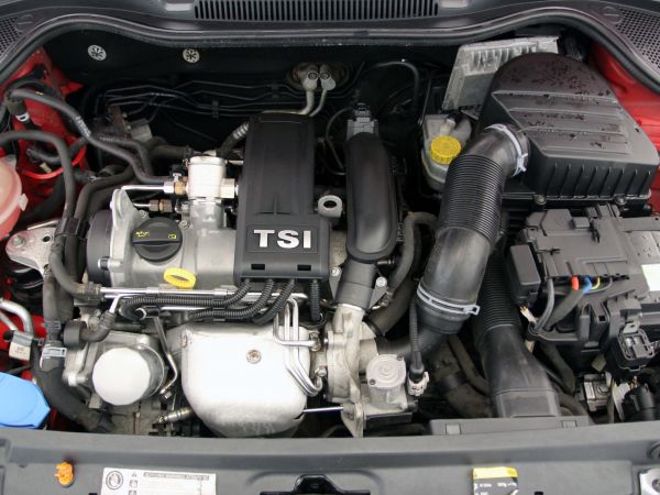 Volkswagen Polo 1.2 TSI 90cv R-Line