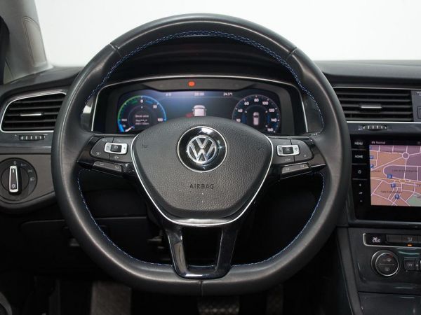Volkswagen Golf  ePower 100 kW (136 CV)