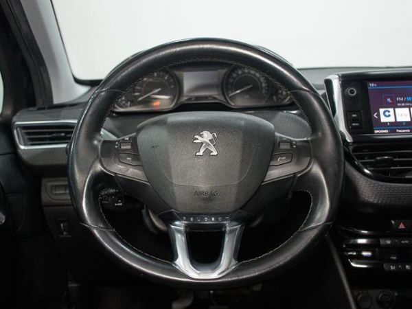 Peugeot 208 1.6 BlueHDI Allure 73 kW (100 CV)
