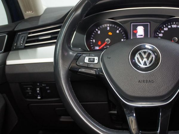 Volkswagen Passat Advance 1.6 TDI 88 kW (120 CV)