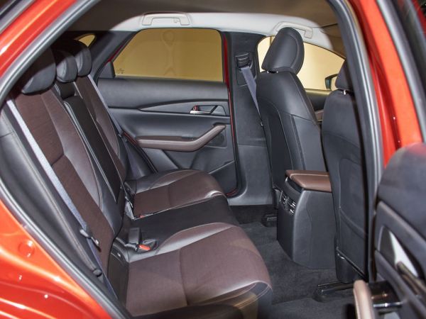 Mazda CX-30 SKYACTIV-X 2.0 132 kW (180 CV) 2WD  MT Zenith [Etiqueta ECO] Black Safety