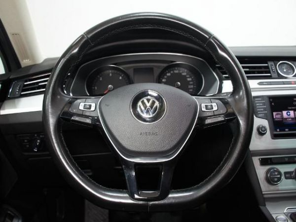 Volkswagen Passat Advance 2.0 TDI BMT 110 kW (150 CV)