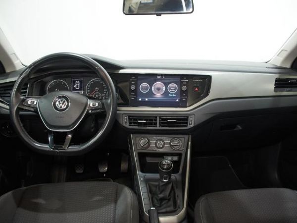 Volkswagen Polo Advance 1.0 55 kW (75 CV)