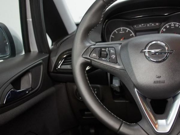 Opel Corsa 1.4 Selective 66 kW (90 CV)