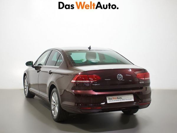 Volkswagen Passat Advance 2.0 TDI 110 kW (150 CV)