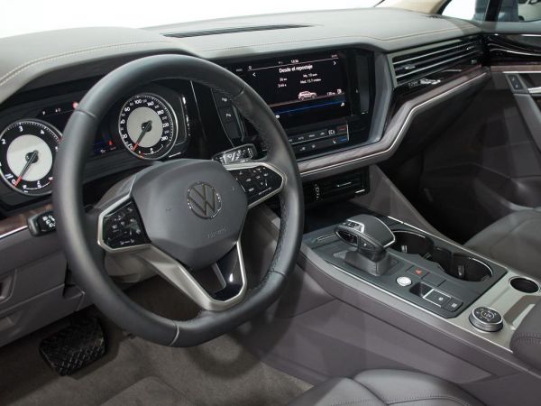 Volkswagen Touareg Prem Atmos 3.0 V6 TDI 170kW Tip 4M