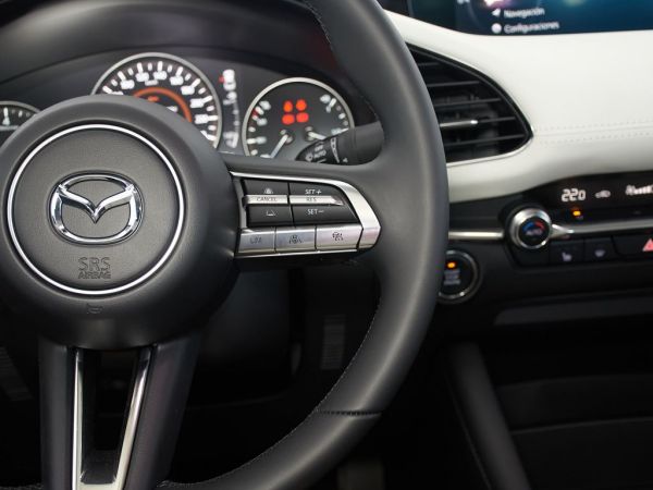 Mazda 3 Sedan 2.0 e-Skyactiv-X Zenith Safety White 132kW