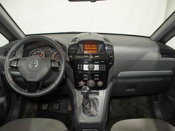 Opel Zafira 1.7CDTi Family 110