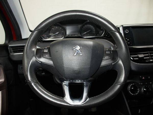 Peugeot 2008 1.6 BlueHDI Style 100