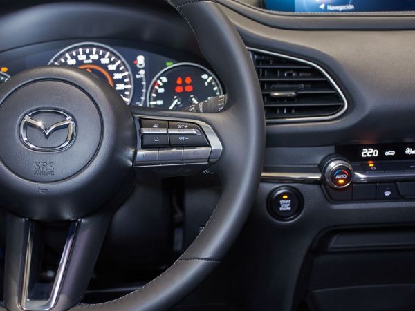 Mazda CX-30 (2021) E-SKYACTIV X 2.0 137 KW  (186 CV)  MT  2WD EVOLUTION