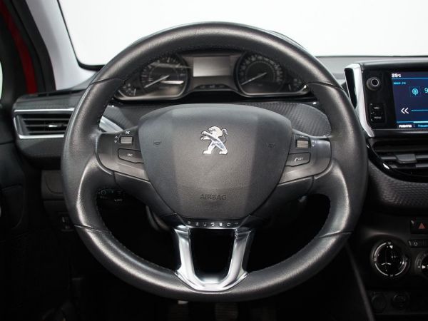 Peugeot 208 1.2 PureTech Style 60 kW (82 CV)