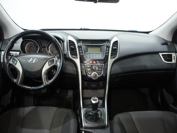 Hyundai i30 1.4 CRDI SLE 66 kW (90 CV)