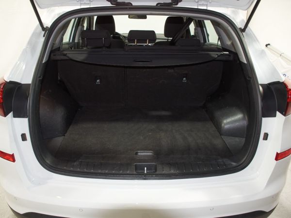 Hyundai Tucson 1.6CRDI 48V SLE 4x2