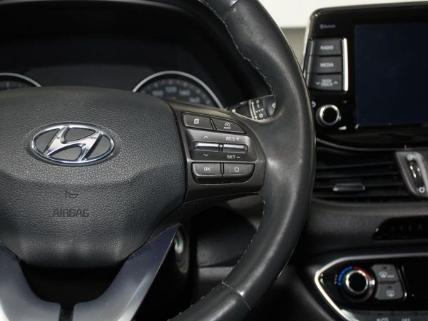 Hyundai i30 FB 1.0 TGDI Tecno 120