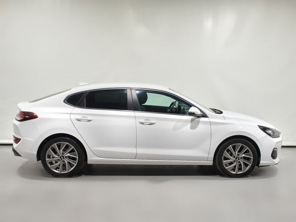 Hyundai i30 FB 1.0 TGDI Tecno 120