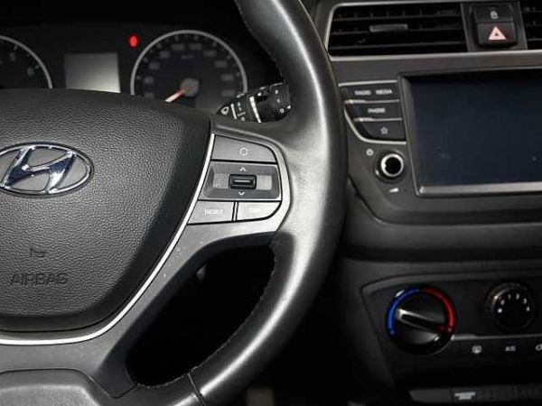 Hyundai i20 1.0 TGDI Essence LE 100