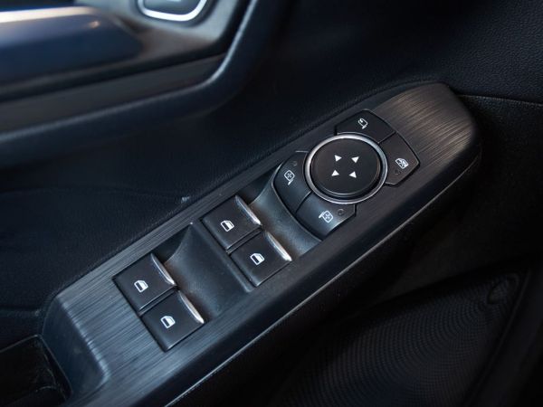 Ford Kuga 1.5 EcoBoost Titanium FWD 120