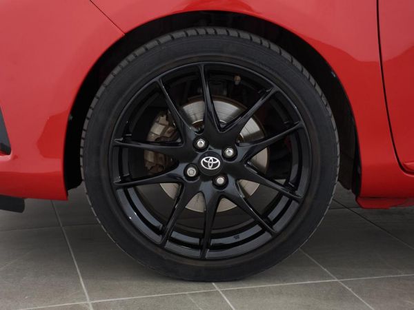 Toyota Yaris 1.5 Hybrid GR-Sport 74 kW (100 CV)