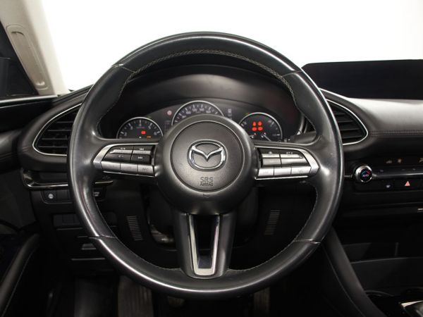 Mazda 3 Sedan 2.0 e-Skyactiv-G Evolution 90kW