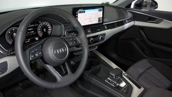 Audi A4 Avant Advanced 30 TDI 100 kW (136 CV) S tronic