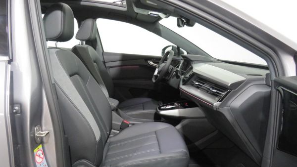 Audi Q4 e-tron 40 e-tron 150 kW (204 CV)