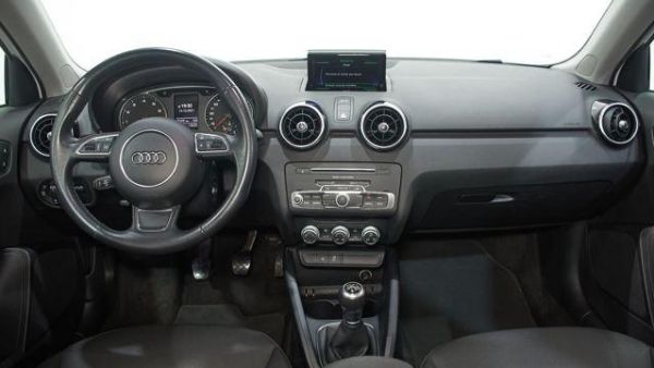 Audi A1 Adrenalin 1.0 TFSI 70 kW (95 CV)
