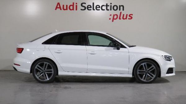 Audi A3 Sedan S line edition 1.6 TDI 85 kW (116 CV)