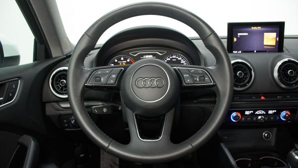 Audi A3 Sportback 30 TFSI design 85 kW (116 CV)