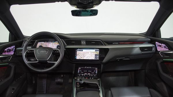 Audi e-tron Advanced 55 quattro 300 kW (408 CV)