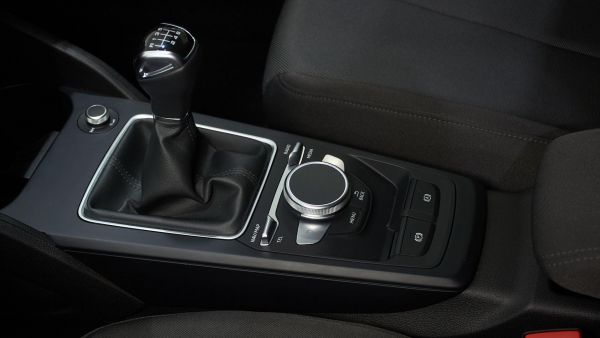 Audi Q2 Advanced 30 TDI 85 kW (116 CV)