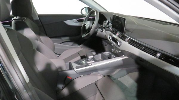 Audi A4 S line 35 TDI 120 kW (163 CV) S tronic