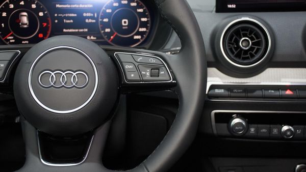 Audi Q2 Advanced 30 TFSI 81 kW (110 CV)