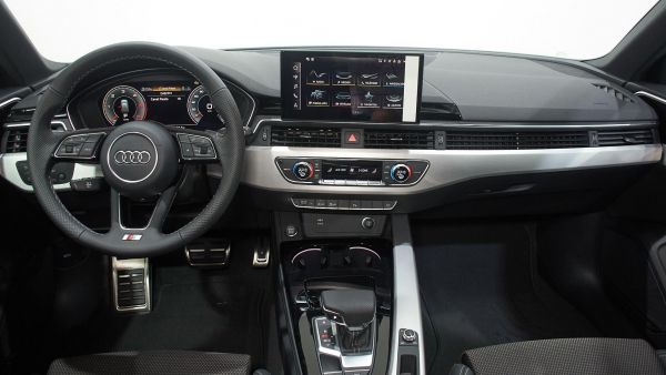 Audi A4 Avant S line 30 TDI 100 kW (136 CV) S tronic