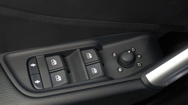 Audi Q2 Advanced 35 TFSI 110 kW (150 CV)