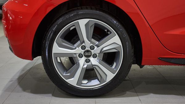 Audi A1 Sportback Advanced 25 TFSI 70 kW (95 CV)