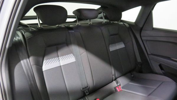 Audi Q4 Sportback e-tron Black line edition 40 e-tron 82kWh 150 kW (204 CV)