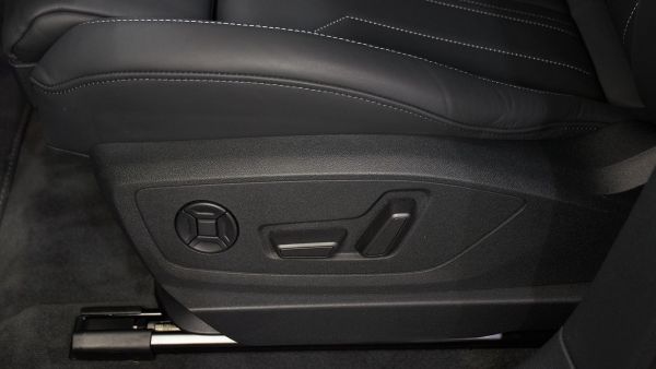 Audi Q8 e-tron Sportback S line 55 quattro 300 kW (408 CV)