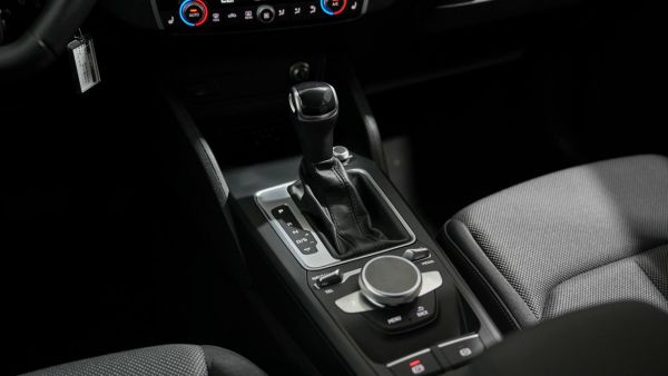 Audi Q2 Black line 35 TFSI 110 kW (150 CV) S tronic