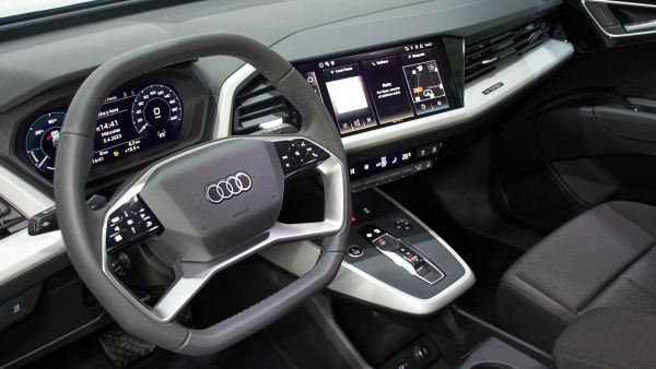 Audi Q4 e-tron Advanced 35 e-tron 55kWh 125 kW (170 CV)