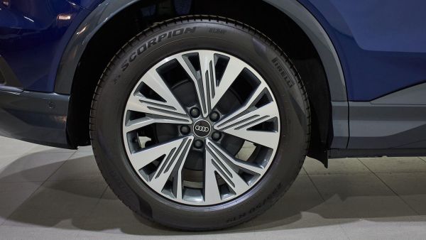 Audi Q4 e-tron Advanced 35 e-tron 55kWh 125 kW (170 CV)