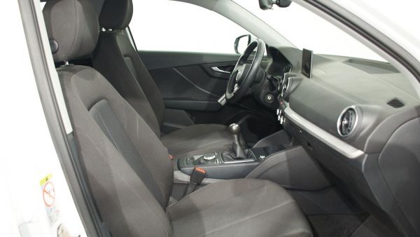 Audi Q2 Advanced 30 TFSI 85 kW (116 CV)