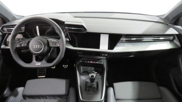 Audi A3 Sedan Black line 35 TDI 110 kW (150 CV)
